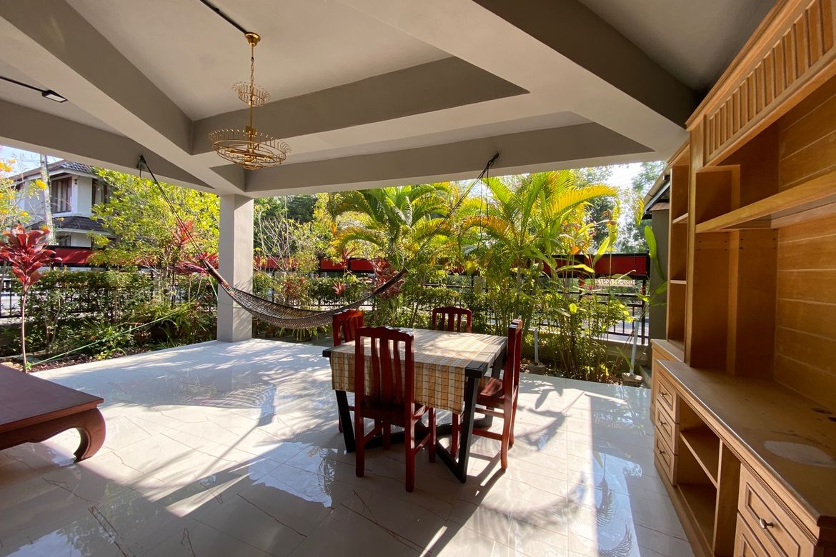 5 bed house for sale or rent as per floor at Don Kaew