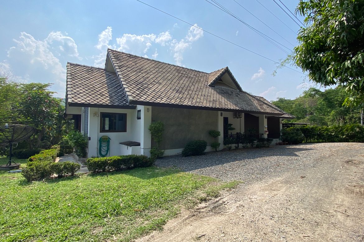 A charming one storey villa 2 bed for rent or sale in Mae Rim