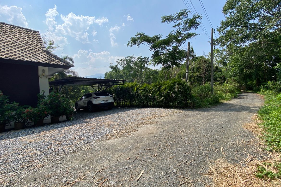 A charming one storey villa 2 bed for rent or sale in Mae Rim