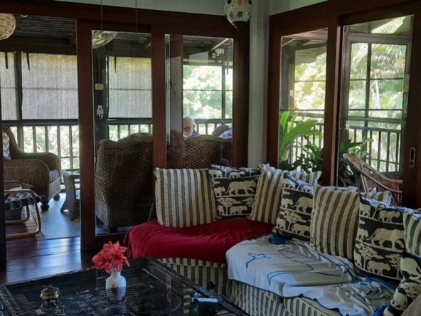 A charming one storey villa 2 bed for rent or sale in Mae Rim