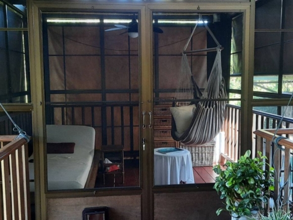 A charming one storey villa 2 bed for rent or sale in Mae Rim