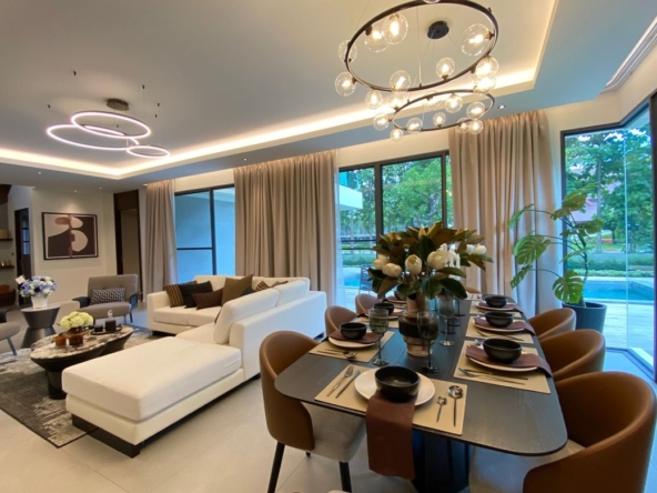 A luxury pool villa with 3 bed for rent or sale in Mae Rim