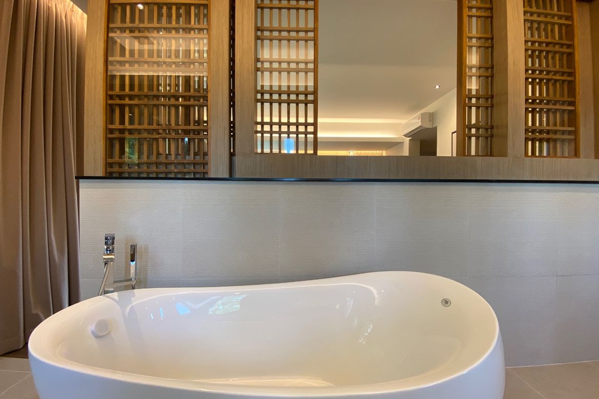 A luxury pool villa with 3 bed for rent or sale in Mae Rim