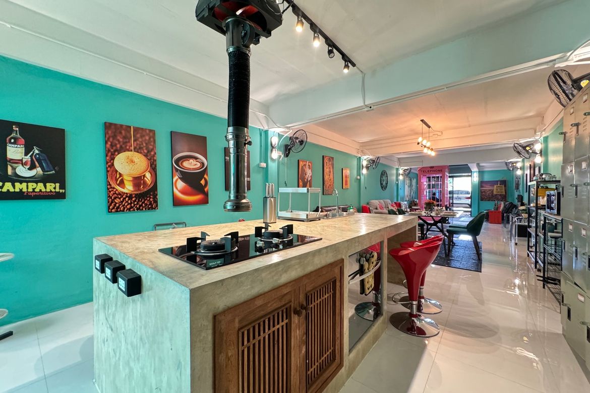 A unique modern townhome for rent or sale in Muang Chiang Mai-P-PHS485