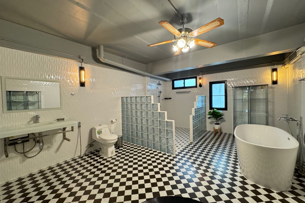 A unique modern townhome for rent or sale in Muang Chiang Mai-P-PHS485