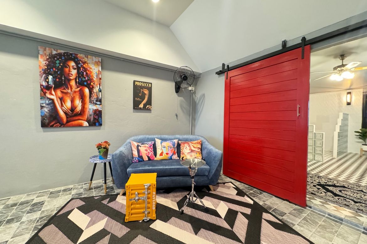 A unique modern townhome for rent or sale in Muang Chiang Mai-P-PHS485
