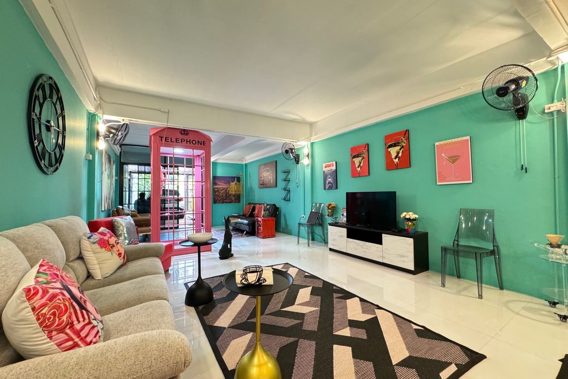 A unique modern townhome for rent or sale in Muang Chiang Mai-P-PHS485
