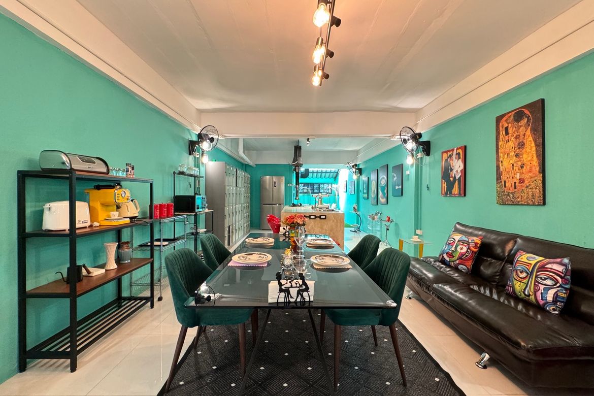A unique modern townhome for rent or sale in Muang Chiang Mai-P-PHS485