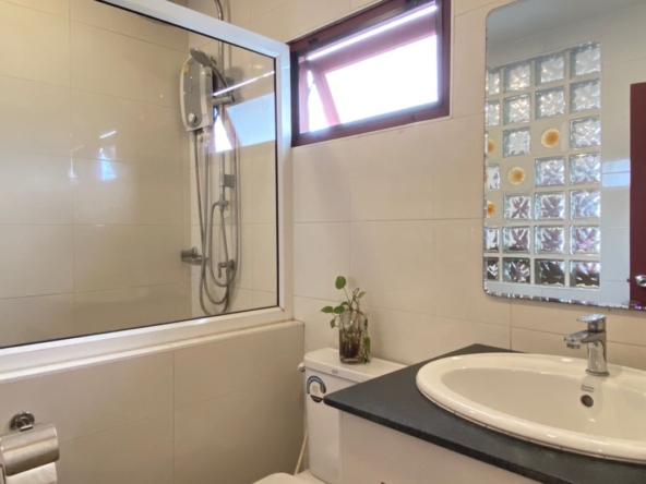 3 storey townhouse for sale near Chiang Mai University