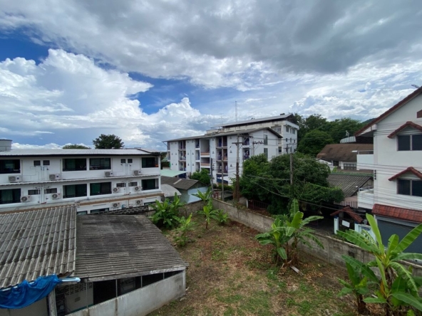 3 storey townhouse for sale near Chiang Mai University