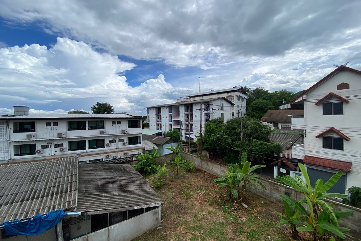 3 storey townhouse for sale near Chiang Mai University