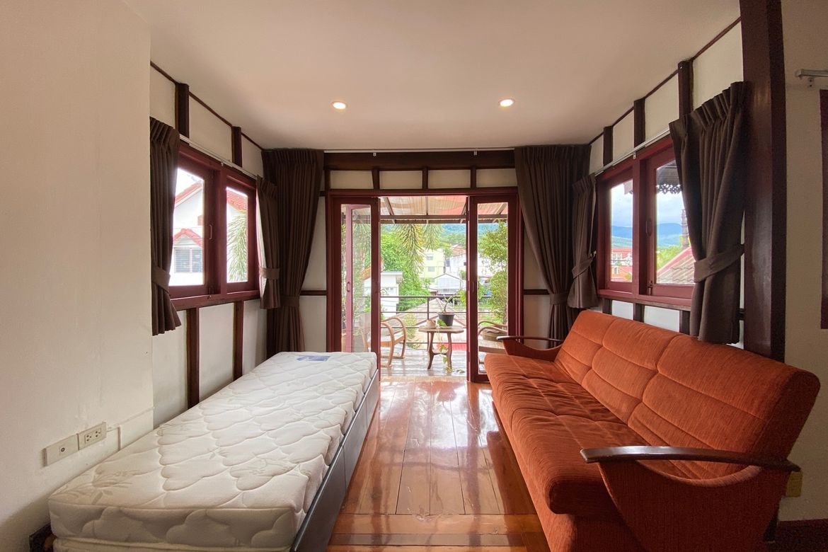 3 storey townhouse for sale near Chiang Mai University