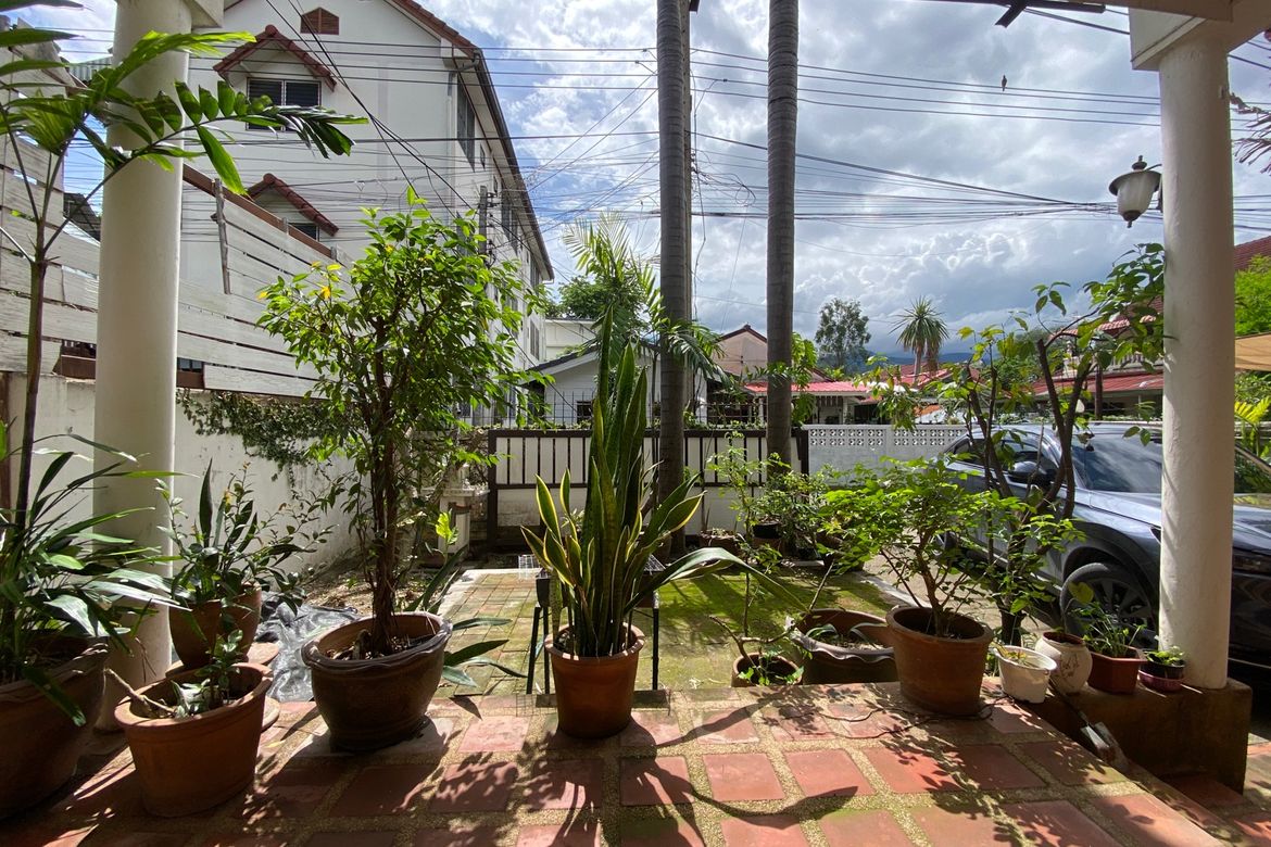3 storey townhouse for sale near Chiang Mai University