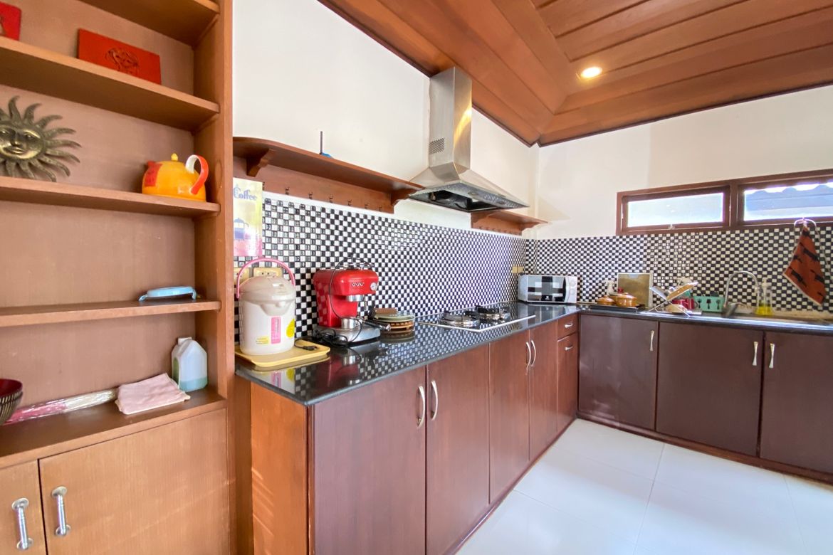 3 storey townhouse for sale near Chiang Mai University