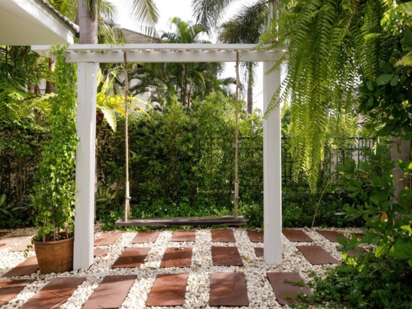6 Bedroom Pool Villa for Sale and Rent in Chiang Mai-P-PHS1095