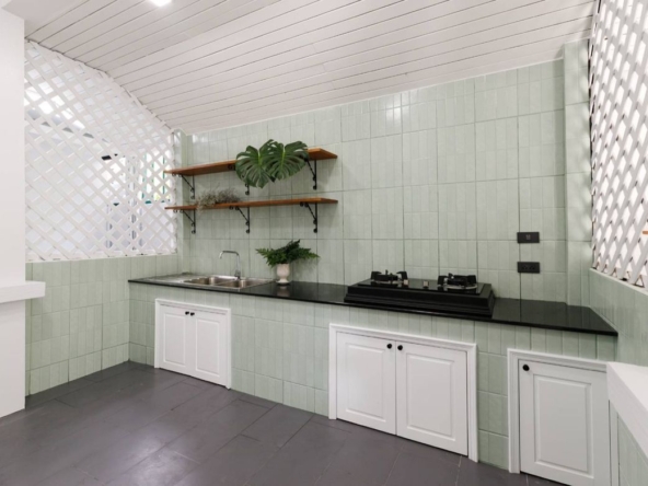 6 Bedroom Pool Villa for Sale and Rent in Chiang Mai-P-PHS1095