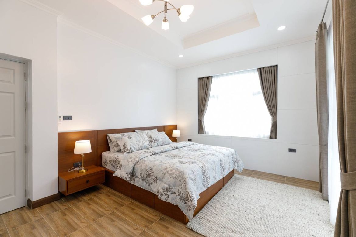 6 Bedroom Pool Villa for Sale and Rent in Chiang Mai-P-PHS1095