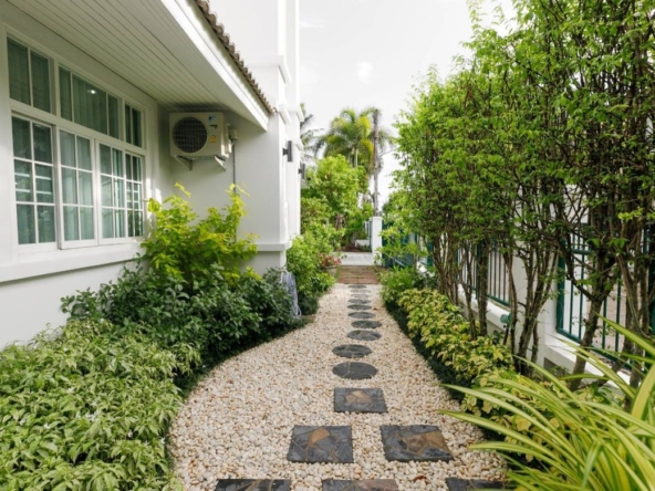 6 Bedroom Pool Villa for Sale and Rent in Chiang Mai-P-PHS1095