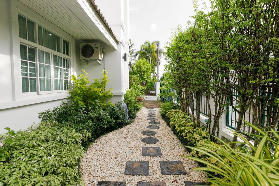6 Bedroom Pool Villa for Sale and Rent in Chiang Mai-P-PHS1095
