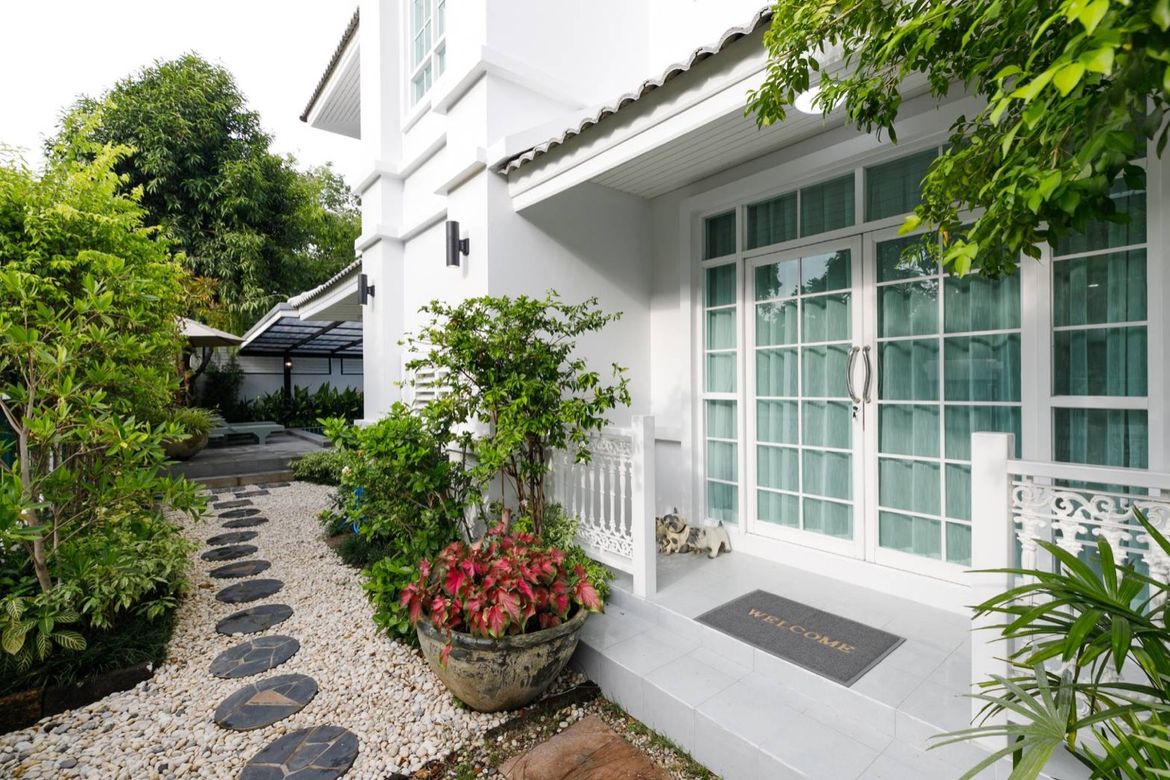 6 Bedroom Pool Villa for Sale and Rent in Chiang Mai-P-PHS1095