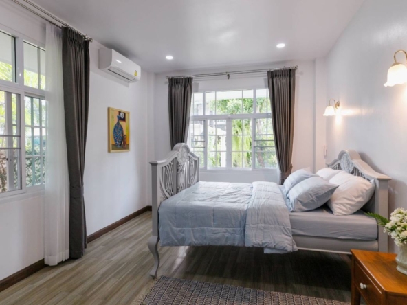 6 Bedroom Pool Villa for Sale and Rent in Chiang Mai-P-PHS1095
