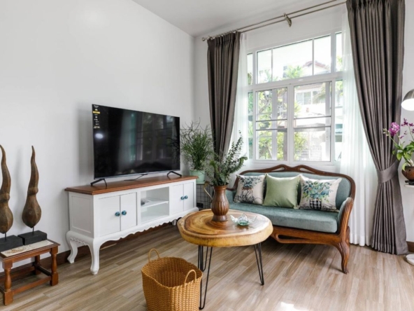 6 Bedroom Pool Villa for Sale and Rent in Chiang Mai-P-PHS1095