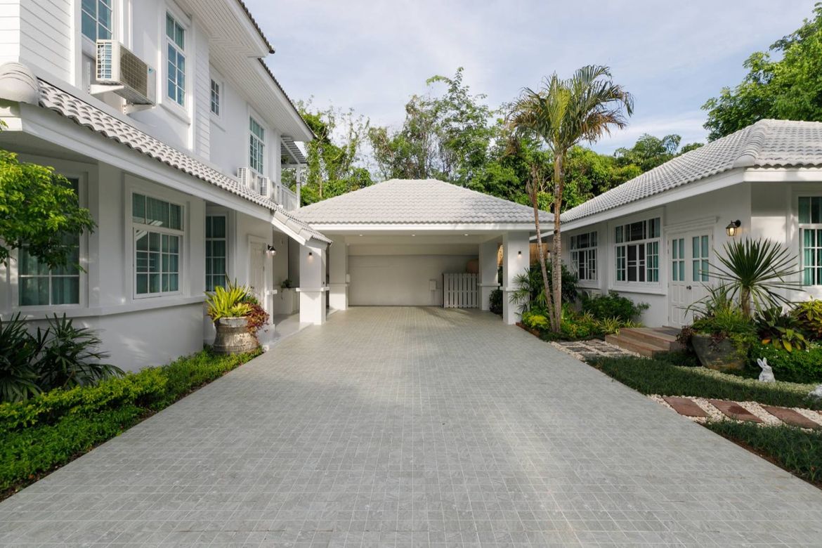 6 Bedroom Pool Villa for Sale and Rent in Chiang Mai-P-PHS1095