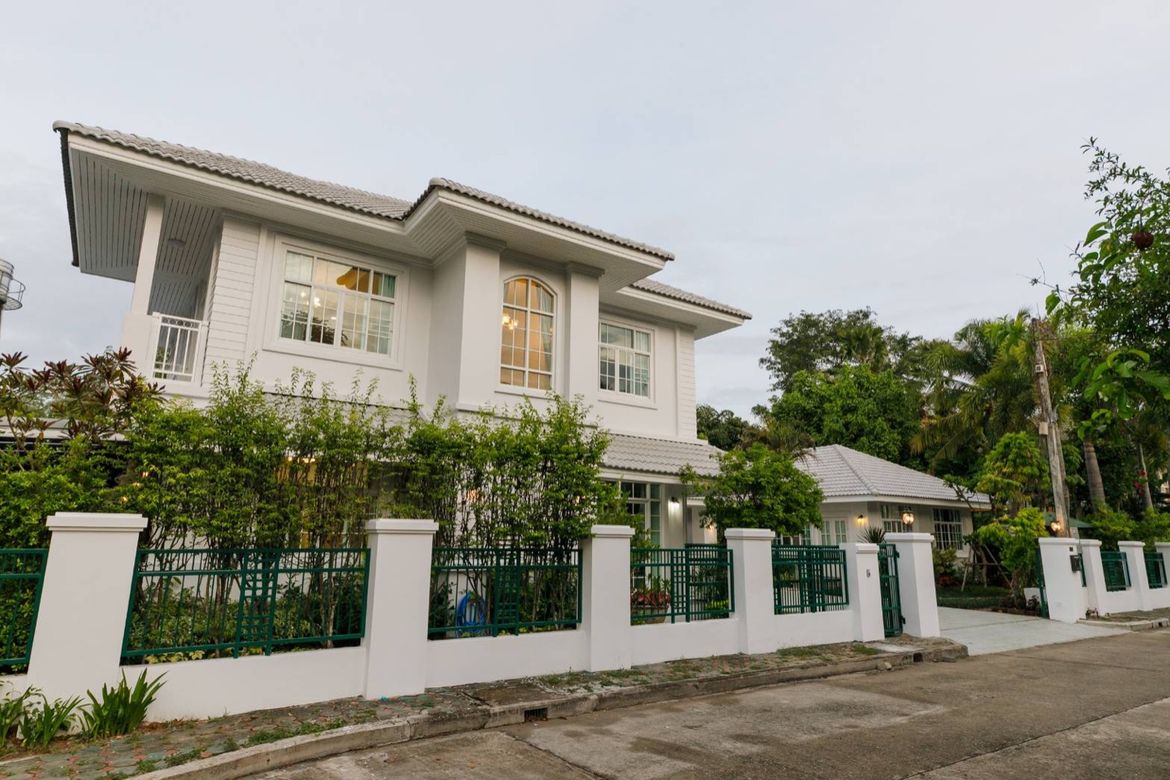 6 Bedroom Pool Villa for Sale and Rent in Chiang Mai-P-PHS1095
