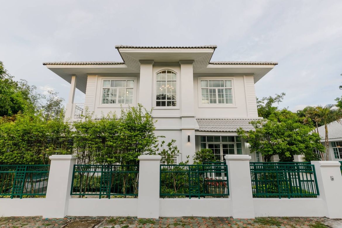 6 Bedroom Pool Villa for Sale and Rent in Chiang Mai