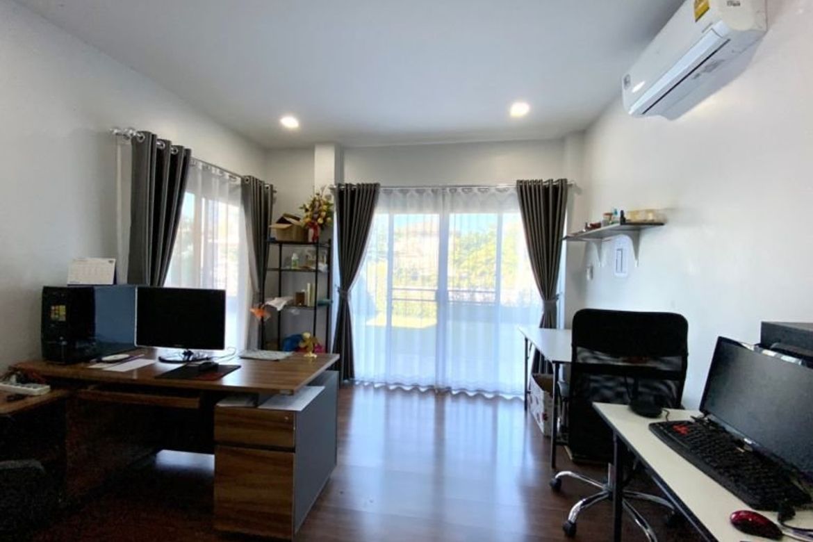 Chiang Mai-P-PHS522