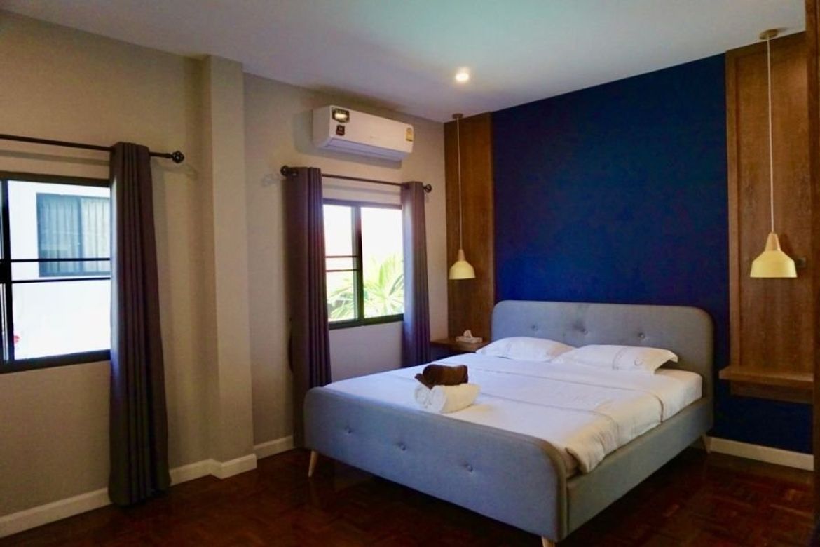 Chiang Mai-P-PHS182