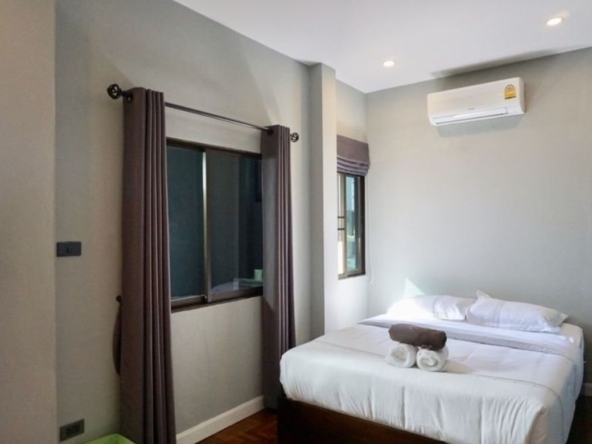 A modern house with pool for rent or sale in San Sai