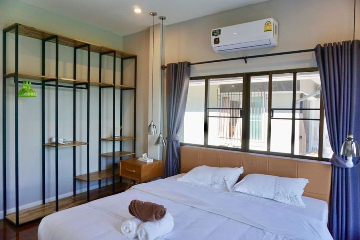 A modern house with pool for rent or sale in San Sai