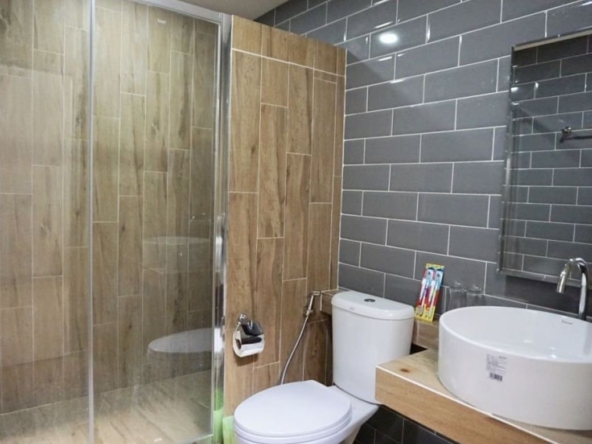 A modern house with pool for rent or sale in San Sai