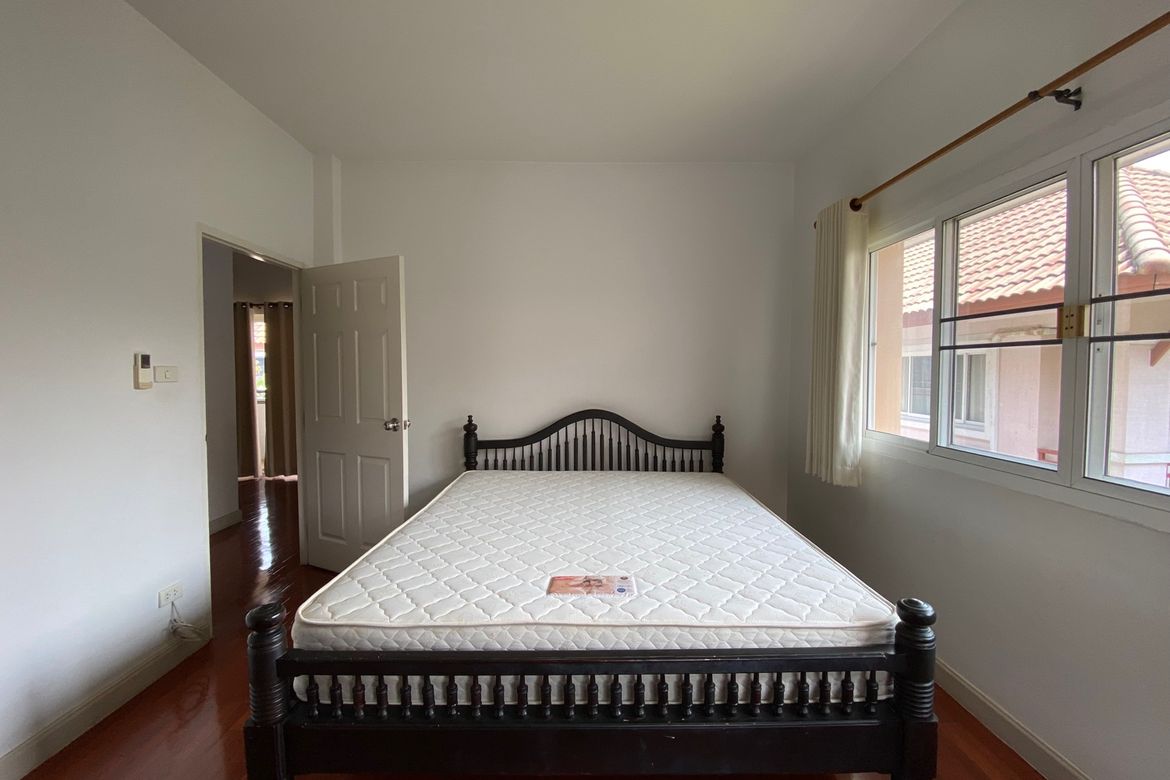 3 bed house for rent or sale in Saraphi