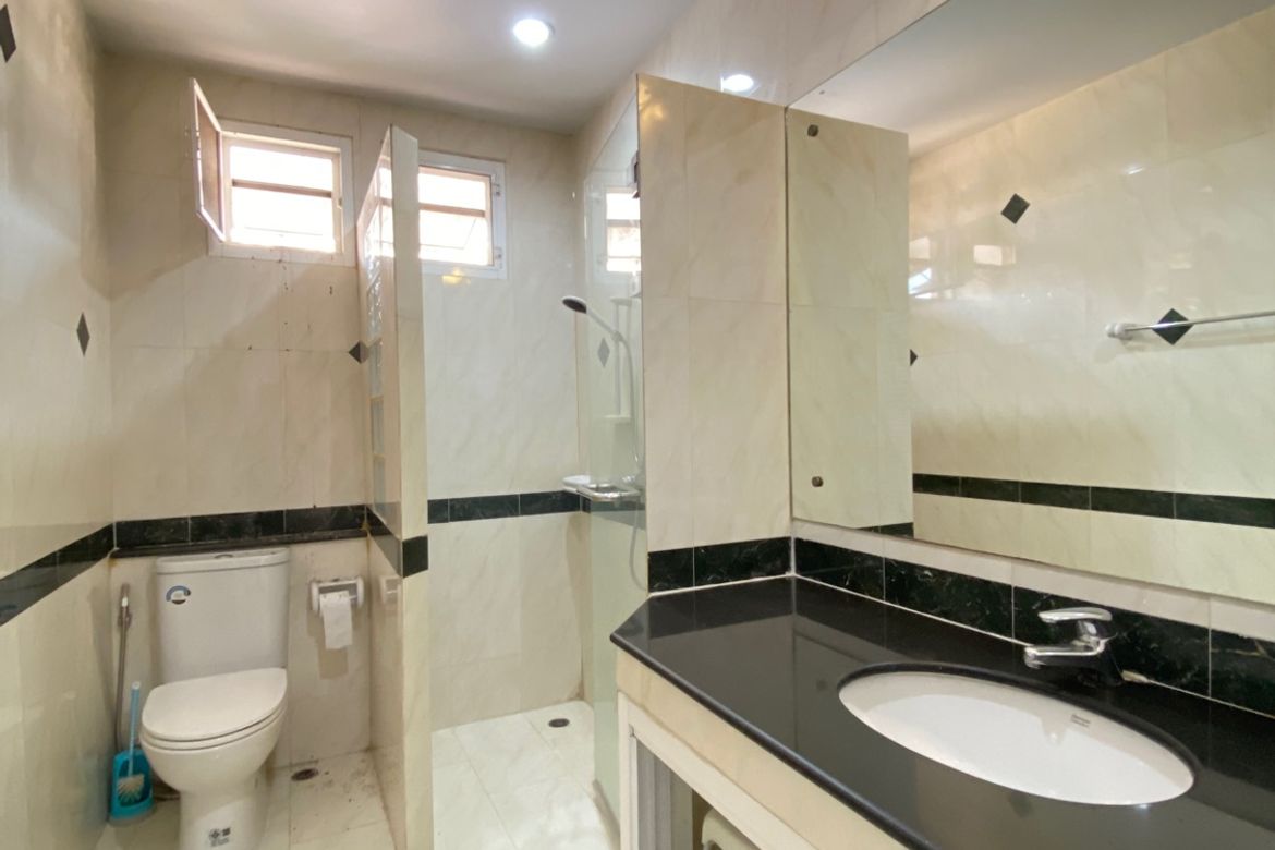 3 bed house for rent or sale in Saraphi
