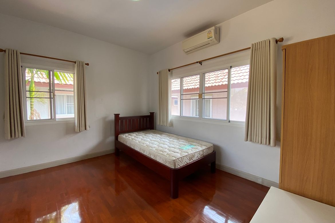 3 bed house for rent or sale in Saraphi