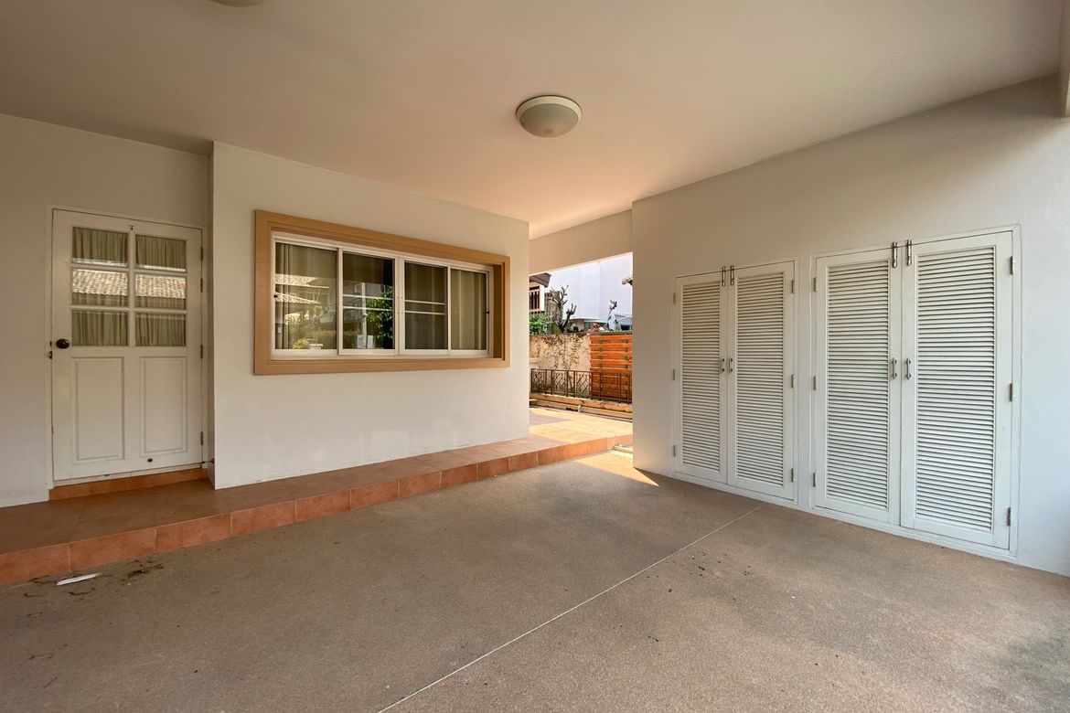 3 bed house for rent or sale in Saraphi