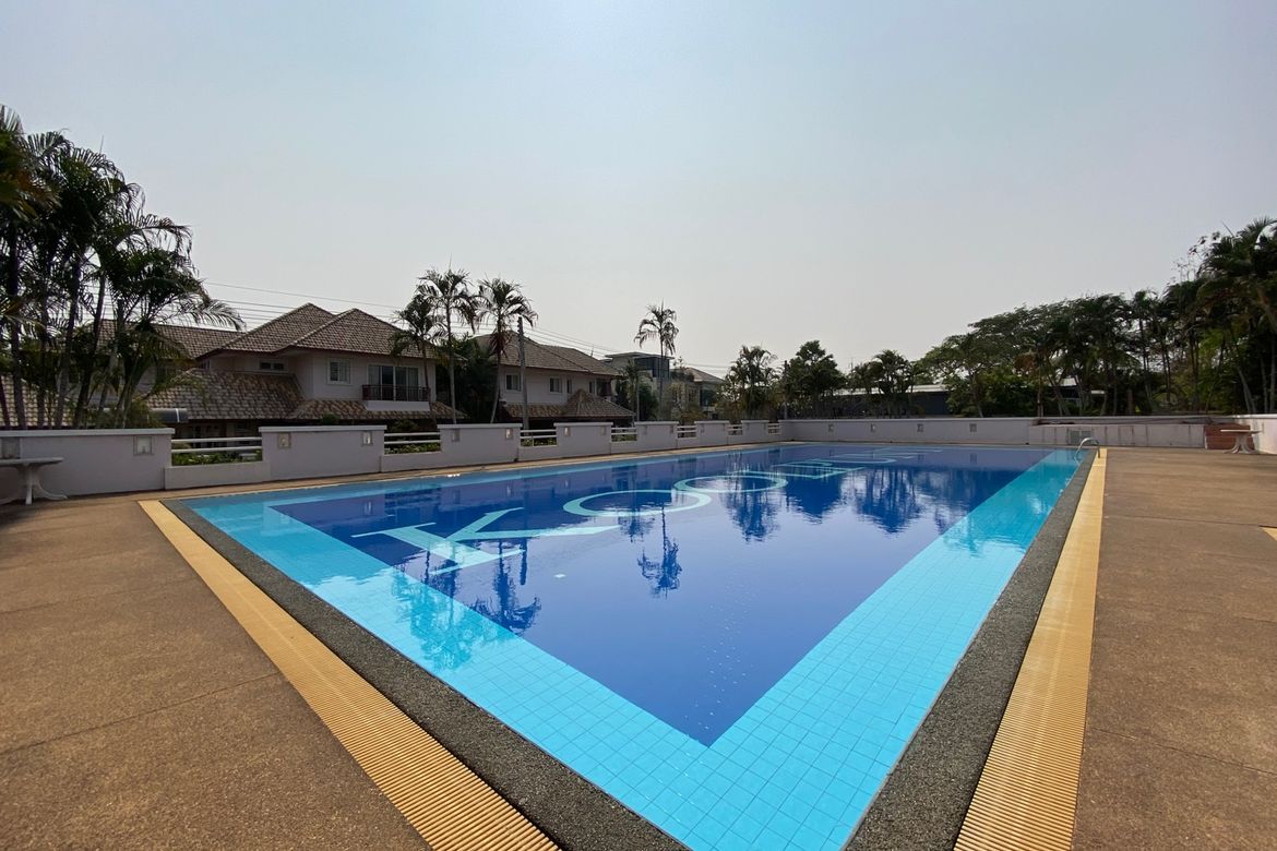 3 bed house for rent or sale in Saraphi