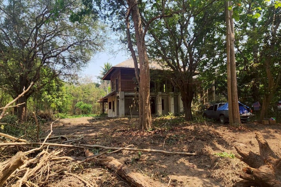 Chiang Mai-P-PLS1105