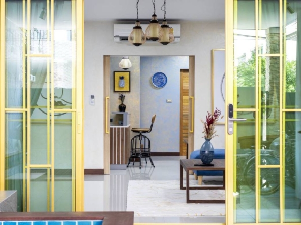 Available for Monthly and Short Term Rent!!  4 bedrooms Modern Stylish Lanna Contemporary Villa & Art Gallery  with Private Swimming pool near Nimman.-CMB-CMB04835