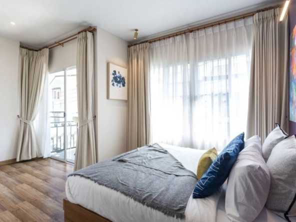 Available for Monthly and Short Term Rent!!  4 bedrooms Modern Stylish Lanna Contemporary Villa & Art Gallery  with Private Swimming pool near Nimman.-CMB-CMB04835