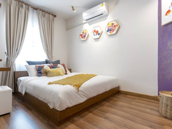 Available for Monthly and Short Term Rent!!  4 bedrooms Modern Stylish Lanna Contemporary Villa & Art Gallery  with Private Swimming pool near Nimman.-CMB-CMB04835