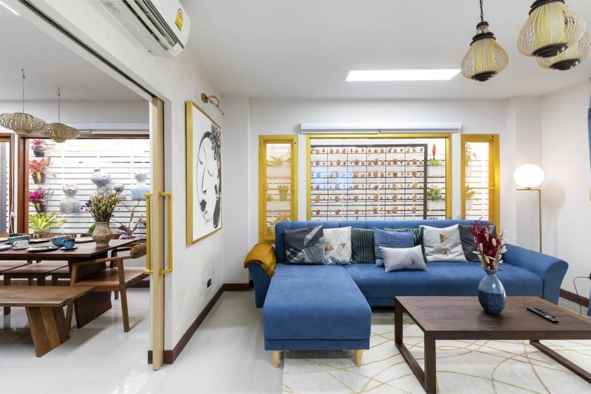 Available for Monthly and Short Term Rent!!  4 bedrooms Modern Stylish Lanna Contemporary Villa & Art Gallery  with Private Swimming pool near Nimman.-CMB-CMB04835