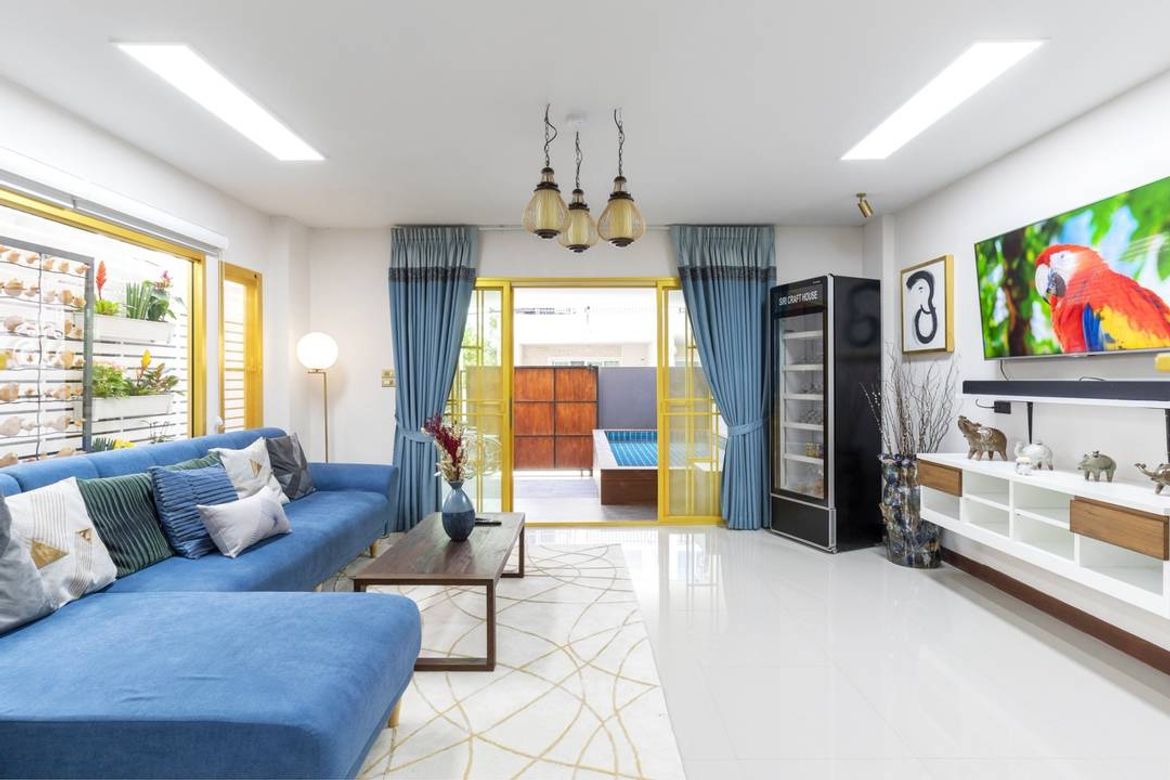 Available for Monthly and Short Term Rent!!  4 bedrooms Modern Stylish Lanna Contemporary Villa & Art Gallery  with Private Swimming pool near Nimman.-CMB-CMB04835