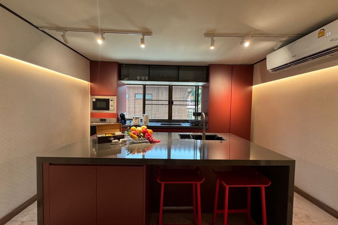 4 bed house for rent in Muang