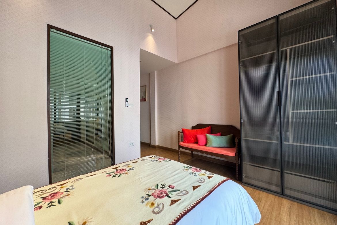 4 bed house for rent in Muang