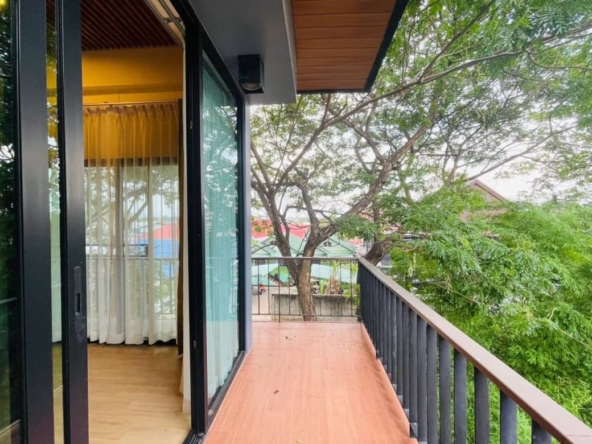 Chiang Mai-CMB-CMB04638
