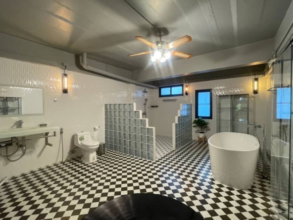 This fully furnished two bedroom