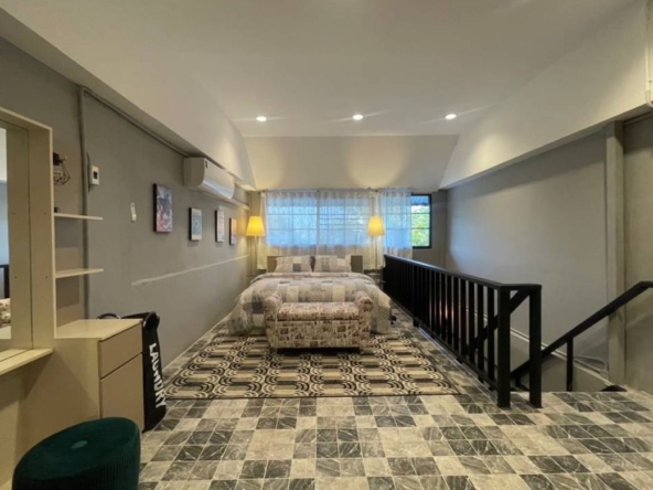 three bathroom town house has a usable area total 240 sq.m.(2